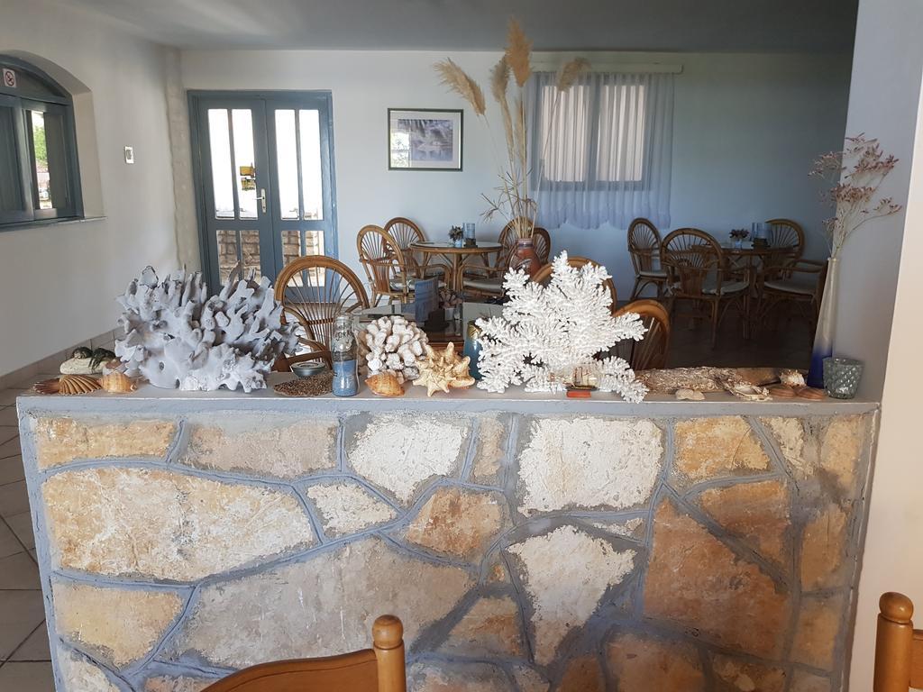 Bed And Breakfast Miramar Starigrad Paklenica Exteriör bild
